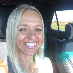 Meet your Posher, Candice
